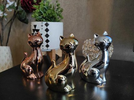 HERMOSOS SET 3 UND GATOS DECORACIÓN MESA, COLORES ORO, PLATA Y ROSE MEDIDA 14 CM, CERAMICA. COD:1295 🔥$11.970🔥